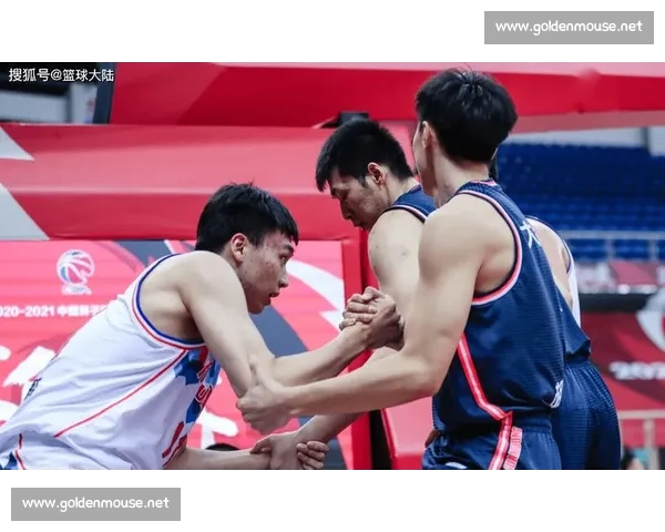 周睿羊速胜陈笑天 华东师大校友队升甲关键战图集 周睿羊速胜陈笑天 华东师大校友队升甲关键战图集