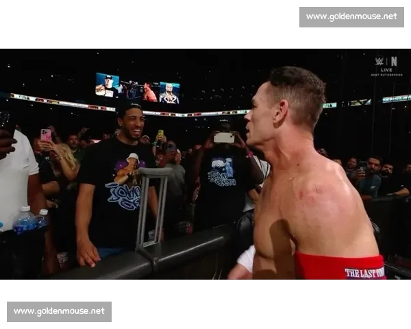 哈利伯顿拐杖变 WWE 武器！塞纳抡拐重击对手引热议